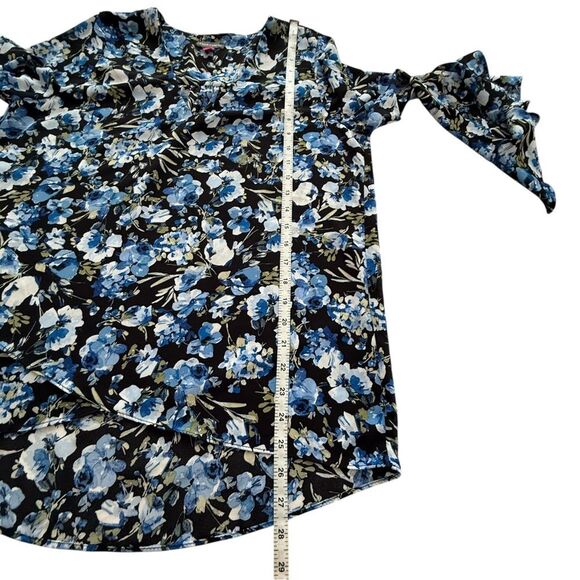 Vince Camuto Blue Floral Bell Sleeve Blouse - Picture 7 of 9